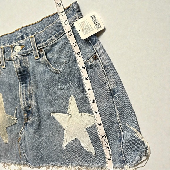 Womens Vintage Levis 569 UO Urban Renewal Star Denim Mini Skirt 30 Waist - Picture 10 of 12